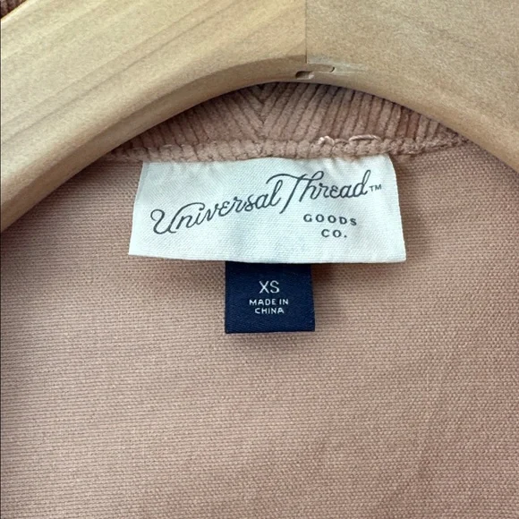 Universal Thread Women’s Barn Jacket - Picture 2 of 5